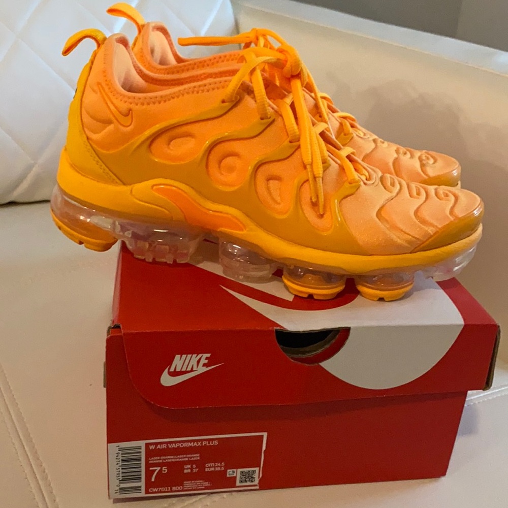 W Air Vapormax plus laser orange 7.5
